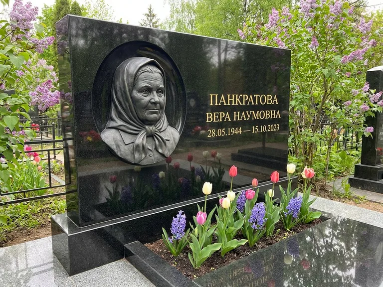 Памятник с барельефом — выполненная работа 26 в Рязани