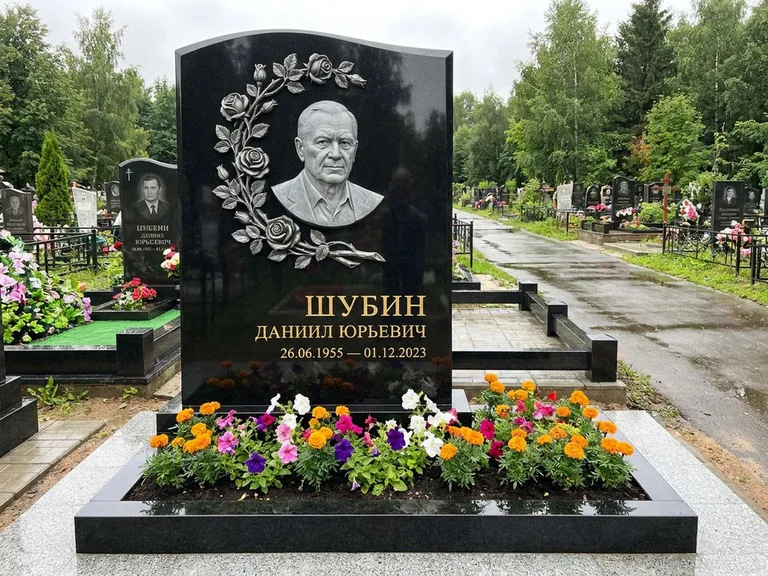 Памятник с барельефом — выполненная работа 34 в Рязани