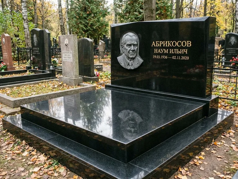 Памятник с барельефом — выполненная работа 37 в Рязани