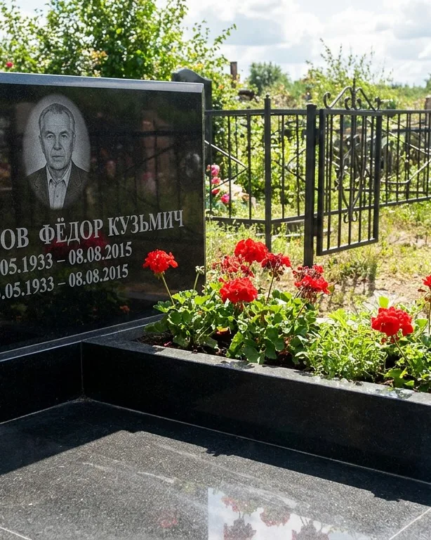 Двойной памятник под ключ с крестом в Рязани