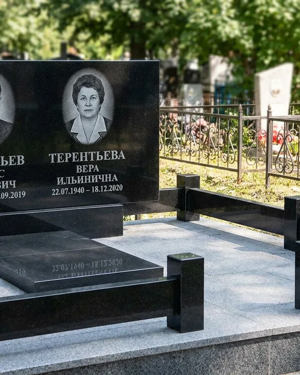 Премиум памятник под ключ с золочёной гравировкой в Рязани