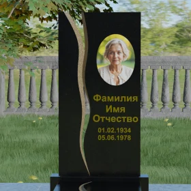 Вертикальный памятник из гранита или мрамора - П001