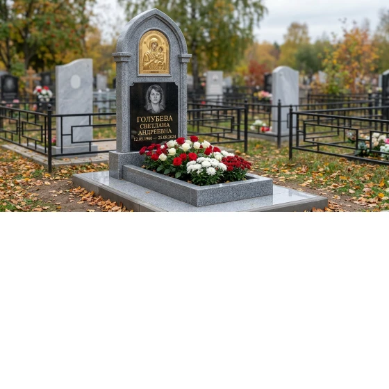 Гранитный памятник сердце с розой и оградой