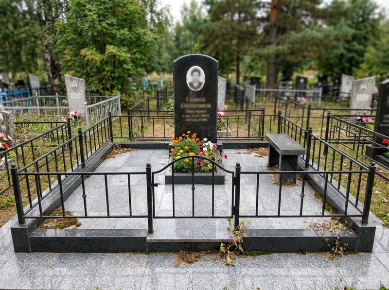 Благоустройство могилы в Рязани — пример 3